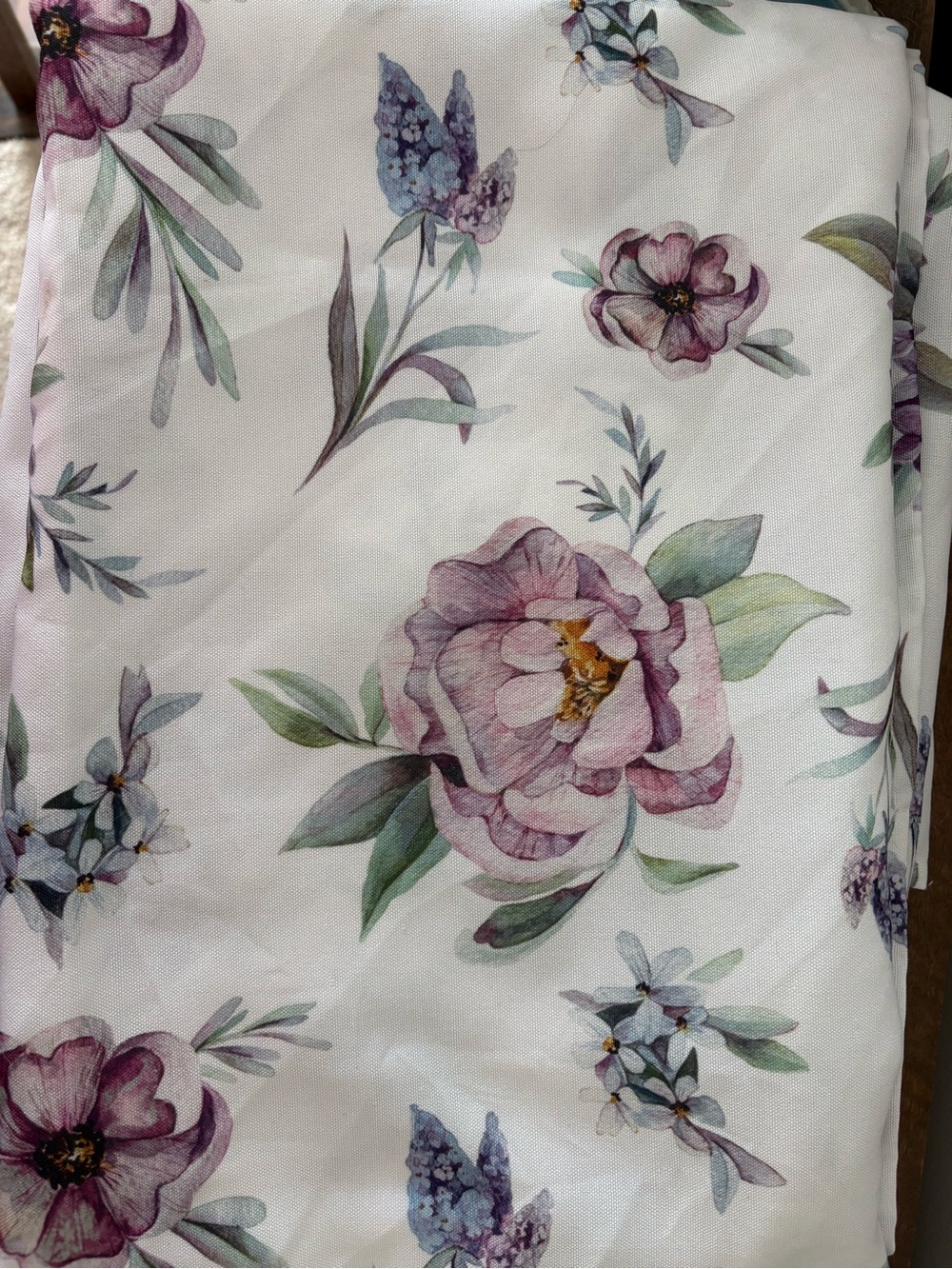 Tablecloth Floral Watercolo - Lavender and Green Blooms 90 inches Table